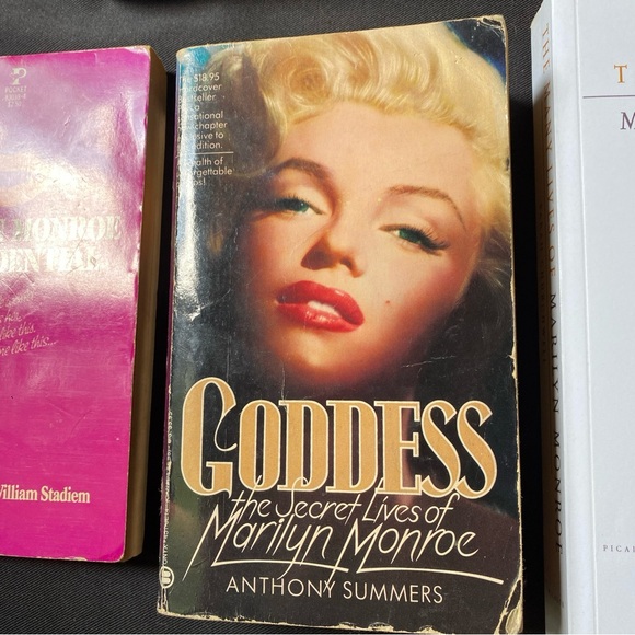 Marilyn Monroe book bundle - Picture 4 of 11